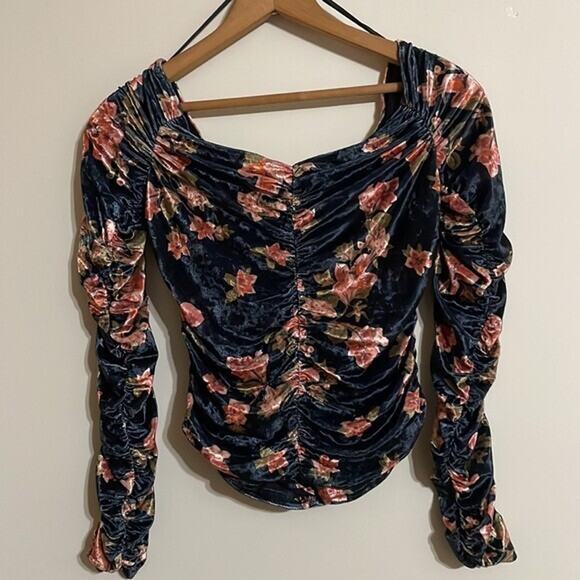New Free People Reina Top FLORAL VELVET $88 XS Blue Long Sleeve Off The Shoulder - Picture 3 of 4